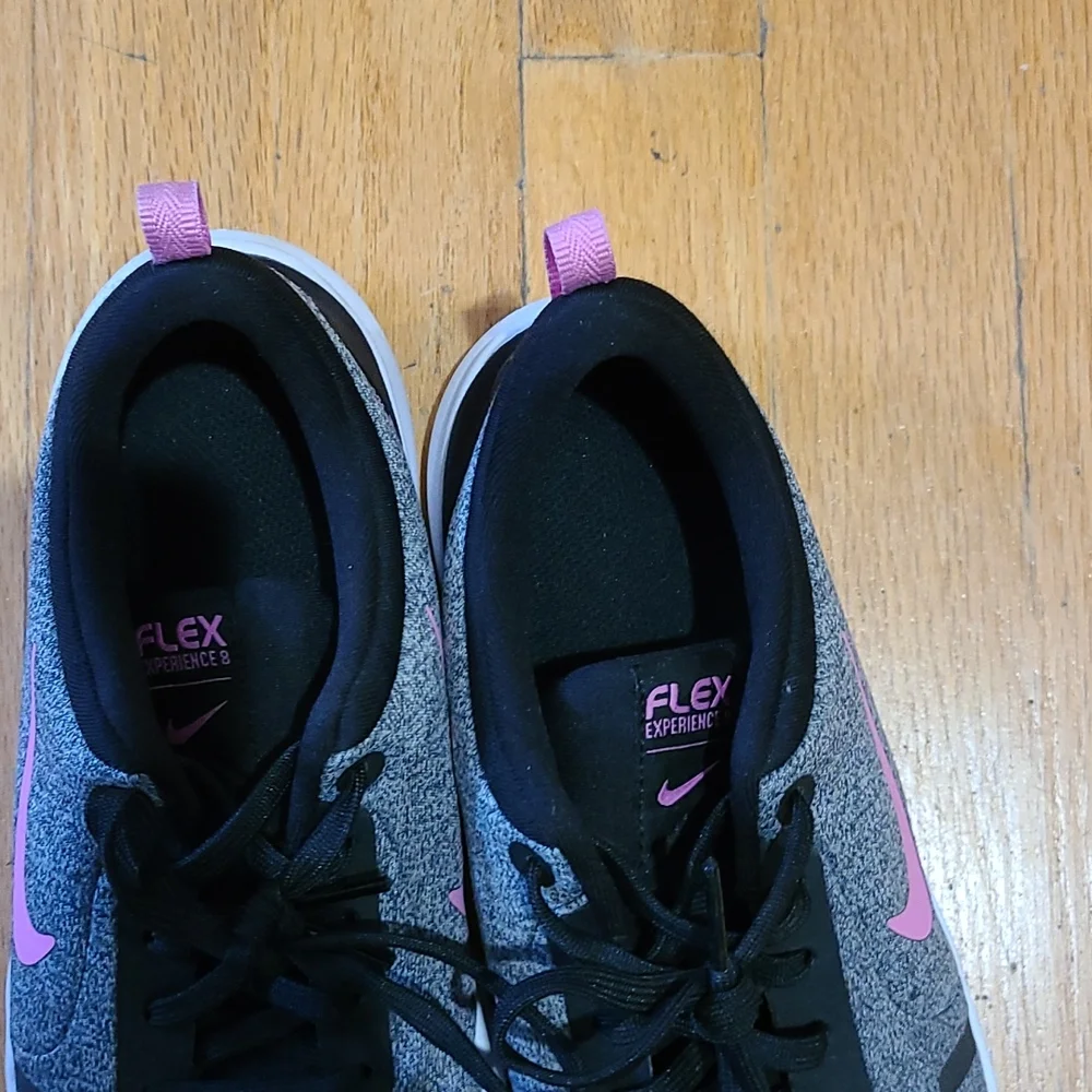 Nike Flex Running Sneakers 8
